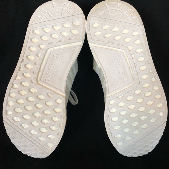 !!SOLD!! Women’s NMD R1 - Picture 4 of 6